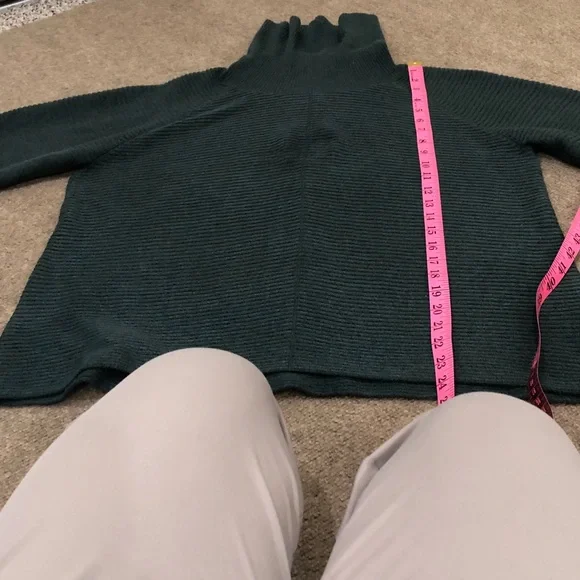 SOLD Kuhl Solace Sweater Size Large Dark Green Ribbed Turtleneck Pullover - Picture 11 of 14